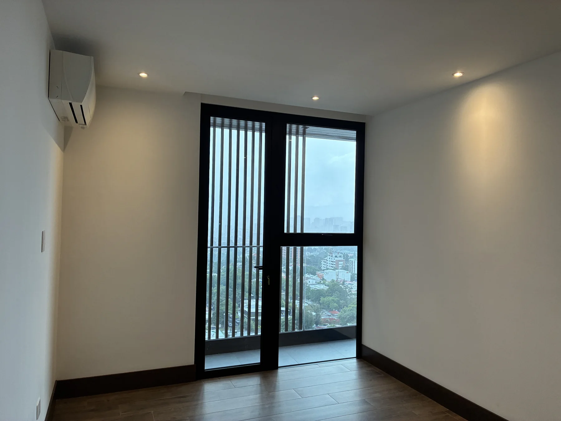 Dormitorio secundario con aire acondicionado en GAURA N-1601